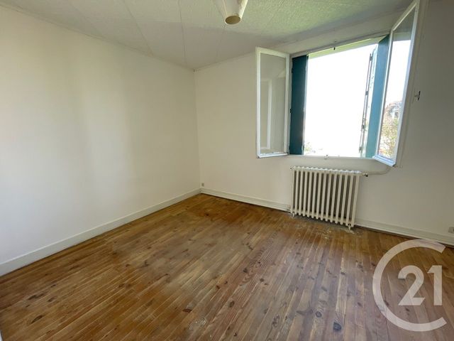 maison à vendre - 7 pièces - 124.0 m2 - LES EGLISOTTES ET CHALAURES - 33 - AQUITAINE - Century 21 G&B Immobilier