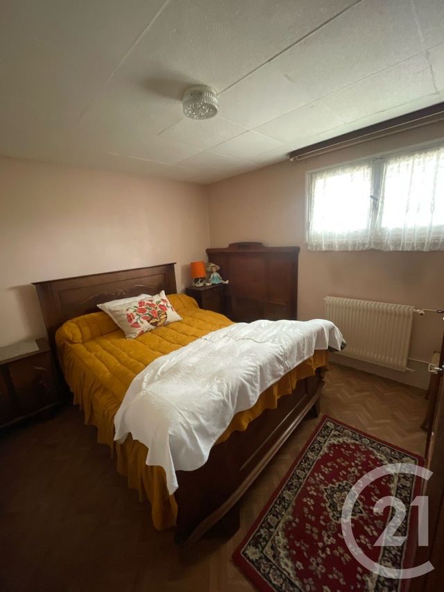 maison à vendre - 5 pièces - 128.82 m2 - ST AIGULIN - 17 - POITOU-CHARENTES - Century 21 G&B Immobilier