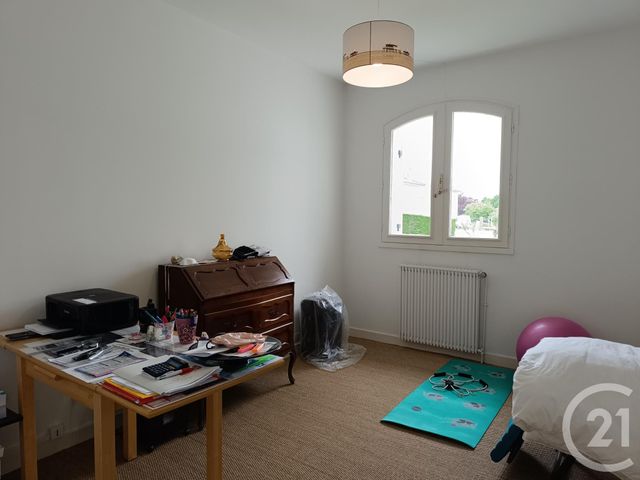 maison à vendre - 5 pièces - 119.84 m2 - LA ROCHE CHALAIS - 24 - AQUITAINE - Century 21 G&B Immobilier