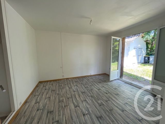 maison à vendre - 3 pièces - 59.8 m2 - GUITRES - 33 - AQUITAINE - Century 21 G&B Immobilier