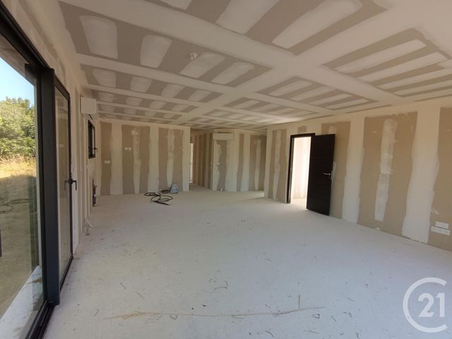 maison à vendre - 6 pièces - 110.0 m2 - ST AIGULIN - 17 - POITOU-CHARENTES - Century 21 G&B Immobilier