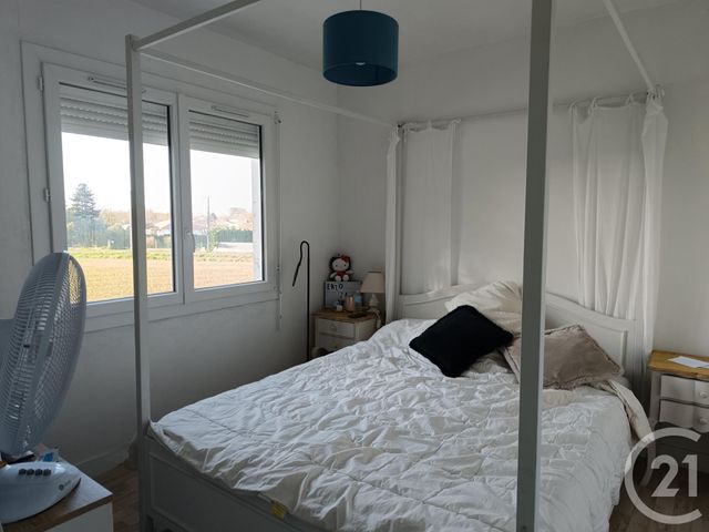 maison à vendre - 4 pièces - 74.08 m2 - ST MEDARD DE GUIZIERES - 33 - AQUITAINE - Century 21 G&B Immobilier