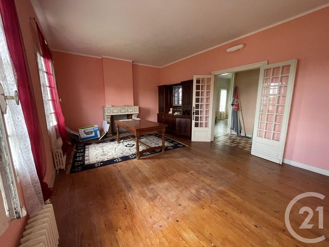 maison à vendre - 4 pièces - 116.68 m2 - MONTGUYON - 17 - POITOU-CHARENTES - Century 21 G&B Immobilier