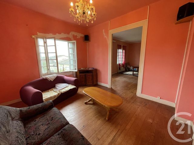 maison à vendre - 4 pièces - 116.68 m2 - MONTGUYON - 17 - POITOU-CHARENTES - Century 21 G&B Immobilier