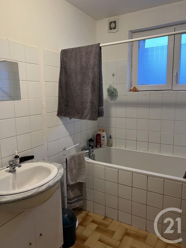 maison à vendre - 4 pièces - 174.0 m2 - COUTRAS - 33 - AQUITAINE - Century 21 G&B Immobilier