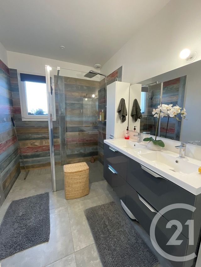 maison à vendre - 5 pièces - 110.0 m2 - ST MEDARD DE GUIZIERES - 33 - AQUITAINE - Century 21 G&B Immobilier