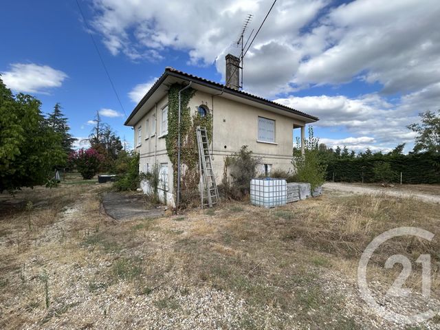 maison à vendre - 6 pièces - 205.04 m2 - LES EGLISOTTES ET CHALAURES - 33 - AQUITAINE - Century 21 G&B Immobilier