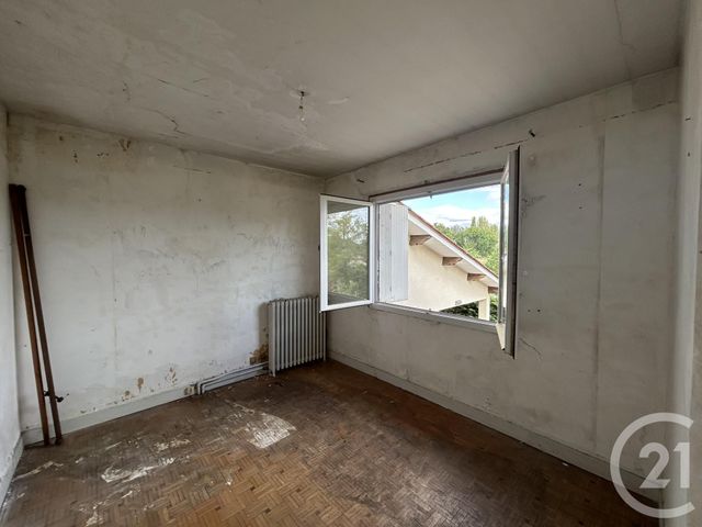 maison à vendre - 6 pièces - 205.04 m2 - LES EGLISOTTES ET CHALAURES - 33 - AQUITAINE - Century 21 G&B Immobilier