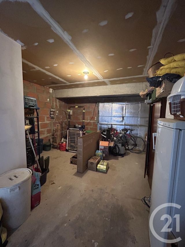 maison à vendre - 6 pièces - 205.04 m2 - LES EGLISOTTES ET CHALAURES - 33 - AQUITAINE - Century 21 G&B Immobilier