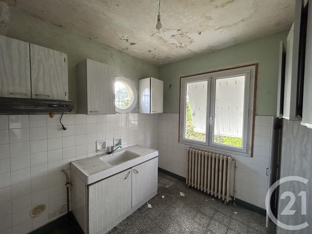 maison à vendre - 6 pièces - 205.04 m2 - LES EGLISOTTES ET CHALAURES - 33 - AQUITAINE - Century 21 G&B Immobilier
