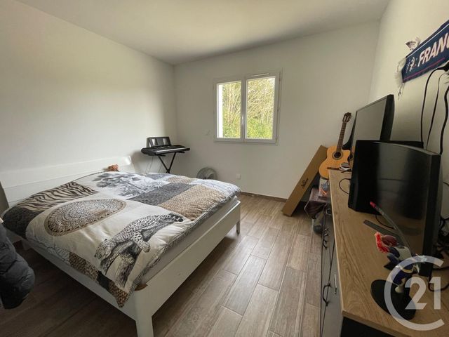 maison à vendre - 4 pièces - 83.77 m2 - LES EGLISOTTES ET CHALAURES - 33 - AQUITAINE - Century 21 G&B Immobilier