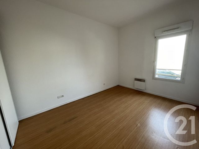 Appartement F2 à vendre - 2 pièces - 42.39 m2 - ST SEURIN SUR L ISLE - 33 - AQUITAINE - Century 21 G&B Immobilier