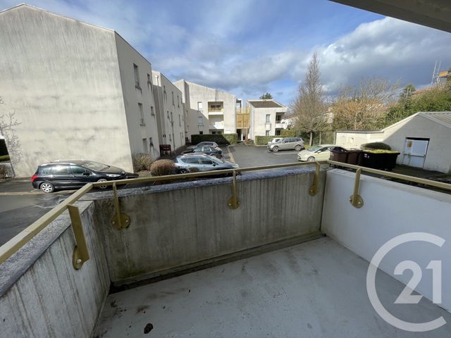Appartement F2 à vendre - 2 pièces - 42.39 m2 - ST SEURIN SUR L ISLE - 33 - AQUITAINE - Century 21 G&B Immobilier