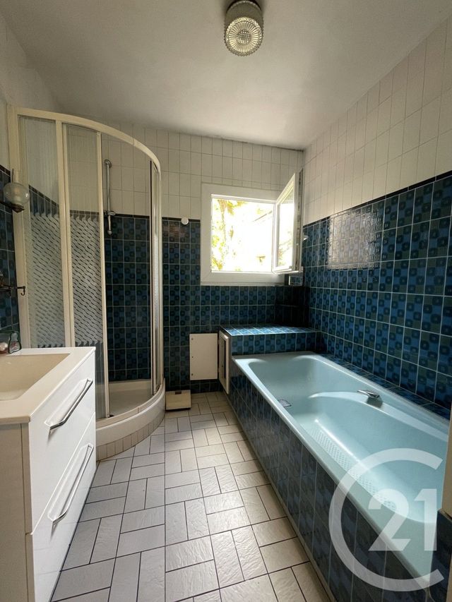 maison à vendre - 5 pièces - 130.0 m2 - COUTRAS - 33 - AQUITAINE - Century 21 G&B Immobilier