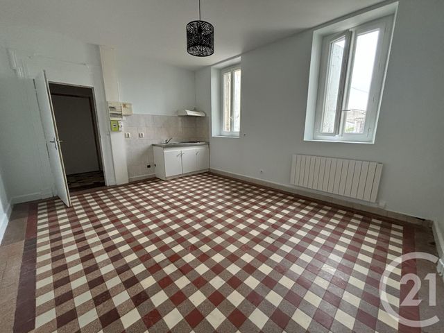 Appartement T2 à louer - 2 pièces - 41.38 m2 - ST MEDARD DE GUIZIERES - 33 - AQUITAINE - Century 21 G&B Immobilier