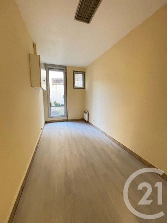 Appartement T2 à louer - 3 pièces - 31.64 m2 - COUTRAS - 33 - AQUITAINE - Century 21 G&B Immobilier
