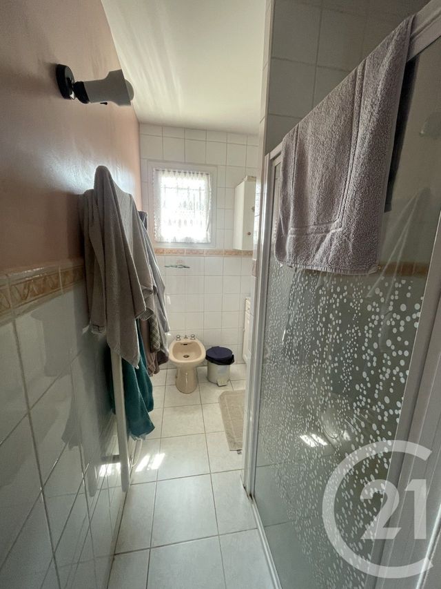 maison à vendre - 4 pièces - 94.0 m2 - ST SEURIN SUR L ISLE - 33 - AQUITAINE - Century 21 G&B Immobilier