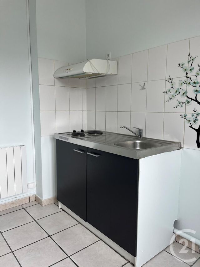 Appartement T3 à louer - 3 pièces - 44.62 m2 - ST MEDARD DE GUIZIERES - 33 - AQUITAINE - Century 21 G&B Immobilier