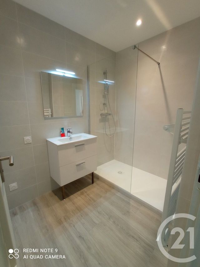 Appartement à louer - 3 pièces - 68.45 m2 - COUTRAS - 33 - AQUITAINE - Century 21 G&B Immobilier