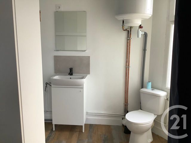 Afficher la photo en grand Appartement T2 à louer - 2 pièces - 60.59 m2 - ST MEDARD DE GUIZIERES - 33 - AQUITAINE - Century 21 G&B Immobilier