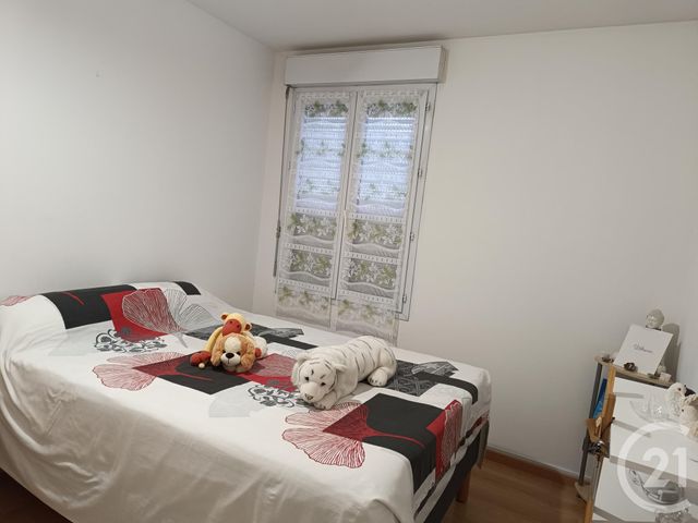 Appartement T3 à vendre - 3 pièces - 60.72 m2 - COUTRAS - 33 - AQUITAINE - Century 21 G&B Immobilier