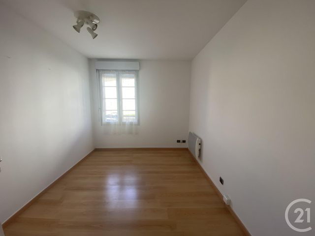 Appartement T3 à vendre - 3 pièces - 60.72 m2 - COUTRAS - 33 - AQUITAINE - Century 21 G&B Immobilier
