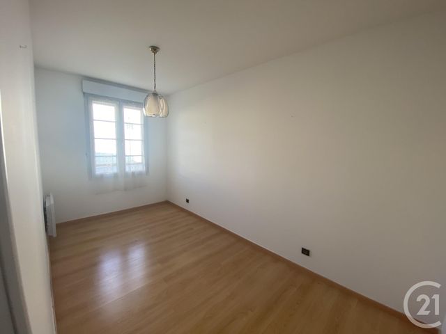 Appartement T3 à vendre - 3 pièces - 60.72 m2 - COUTRAS - 33 - AQUITAINE - Century 21 G&B Immobilier