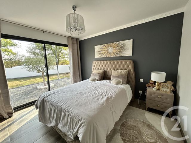 maison à vendre - 4 pièces - 90.61 m2 - ST PIERRE DU PALAIS - 17 - POITOU-CHARENTES - Century 21 G&B Immobilier