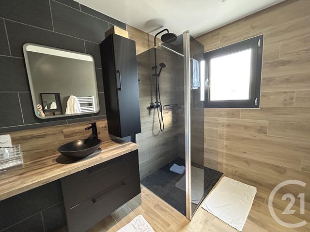 maison à vendre - 4 pièces - 90.61 m2 - ST PIERRE DU PALAIS - 17 - POITOU-CHARENTES - Century 21 G&B Immobilier