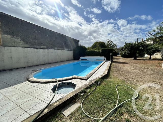 maison à vendre - 8 pièces - 306.95 m2 - ST MEDARD DE GUIZIERES - 33 - AQUITAINE - Century 21 G&B Immobilier