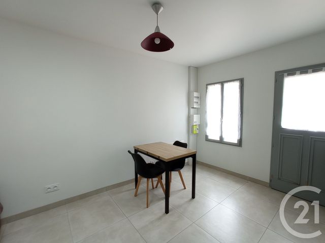 Afficher la photo en grand Appartement Studio à louer - 1 pièce - 21.26 m2 - ABZAC - 33 - AQUITAINE - Century 21 G&B Immobilier