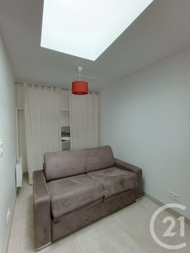 Afficher la photo en grand Appartement Studio à louer - 1 pièce - 21.26 m2 - ABZAC - 33 - AQUITAINE - Century 21 G&B Immobilier