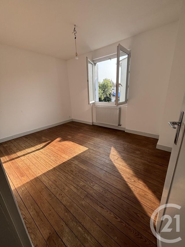 maison à louer - 3 pièces - 69.89 m2 - CAMPS SUR L ISLE - 33 - AQUITAINE - Century 21 G&B Immobilier