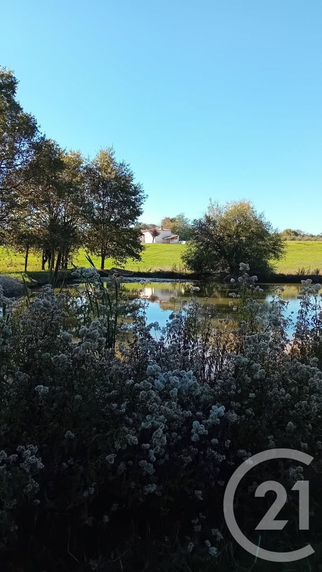 maison à vendre - 5 pièces - 93.16 m2 - MONTGUYON - 17 - POITOU-CHARENTES - Century 21 G&B Immobilier