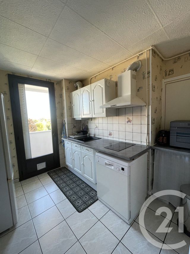 Appartement F3 à vendre - 3 pièces - 54.48 m2 - PESSAC - 33 - AQUITAINE - Century 21 G&B Immobilier