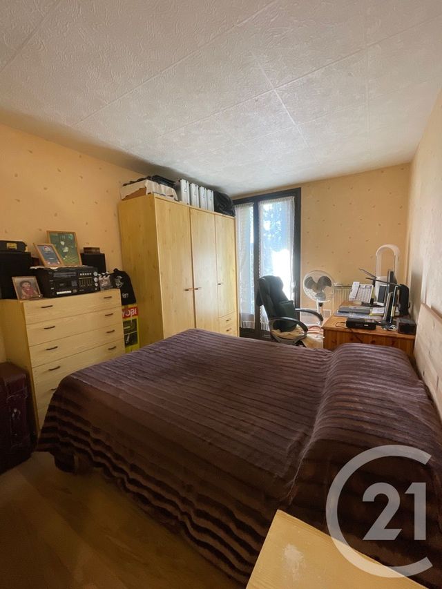 Appartement F3 à vendre - 3 pièces - 54.48 m2 - PESSAC - 33 - AQUITAINE - Century 21 G&B Immobilier