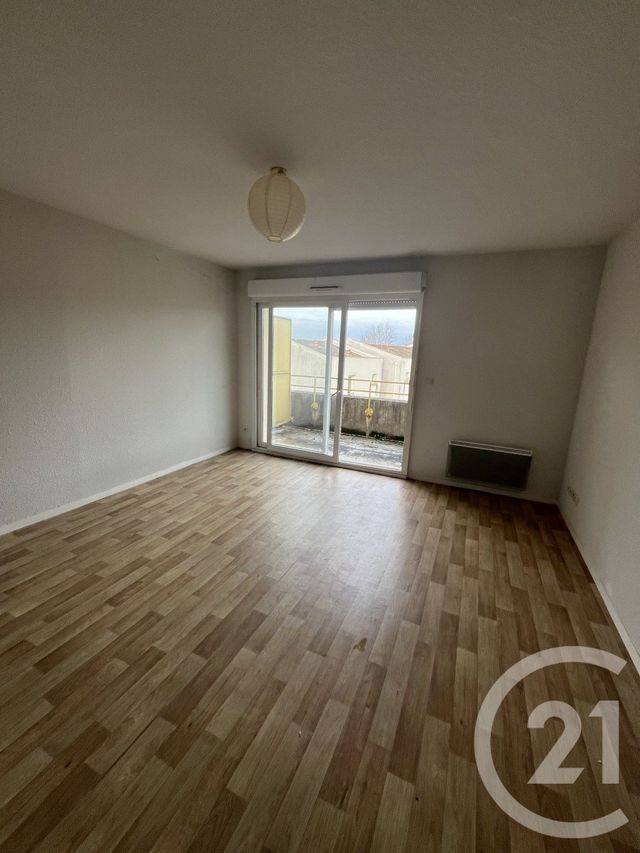 Appartement T2 à vendre - 2 pièces - 42.58 m2 - ST SEURIN SUR L ISLE - 33 - AQUITAINE - Century 21 G&B Immobilier