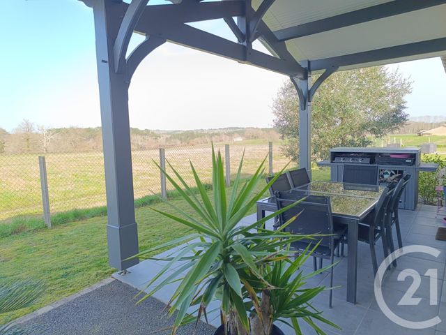 maison à vendre - 8 pièces - 144.86 m2 - BAYAS - 33 - AQUITAINE - Century 21 G&B Immobilier