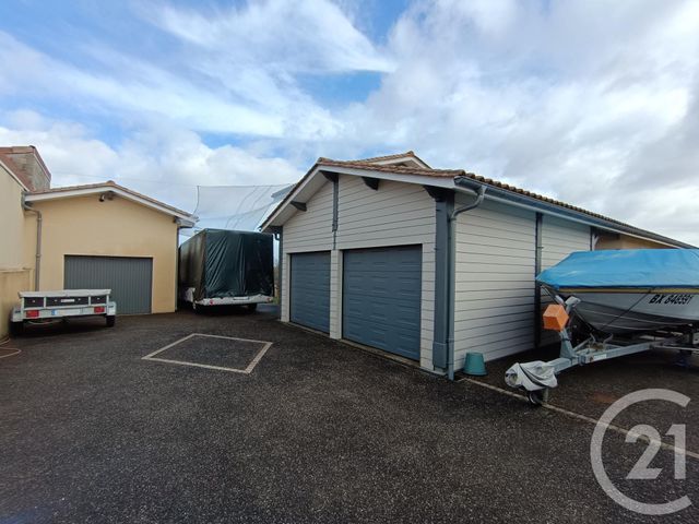 maison à vendre - 8 pièces - 144.86 m2 - BAYAS - 33 - AQUITAINE - Century 21 G&B Immobilier