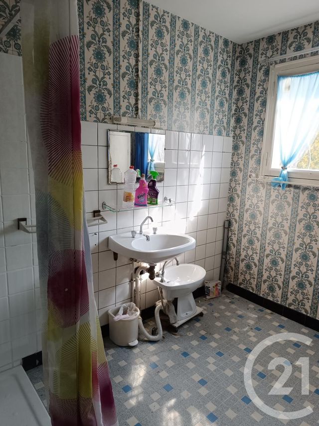 maison à vendre - 4 pièces - 87.53 m2 - ST MARTIN D ARY - 17 - POITOU-CHARENTES - Century 21 G&B Immobilier