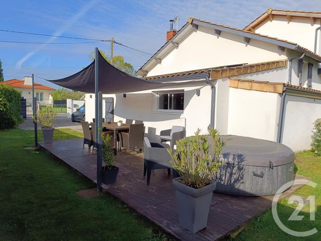 maison à vendre - 6 pièces - 138.62 m2 - COUTRAS - 33 - AQUITAINE - Century 21 G&B Immobilier
