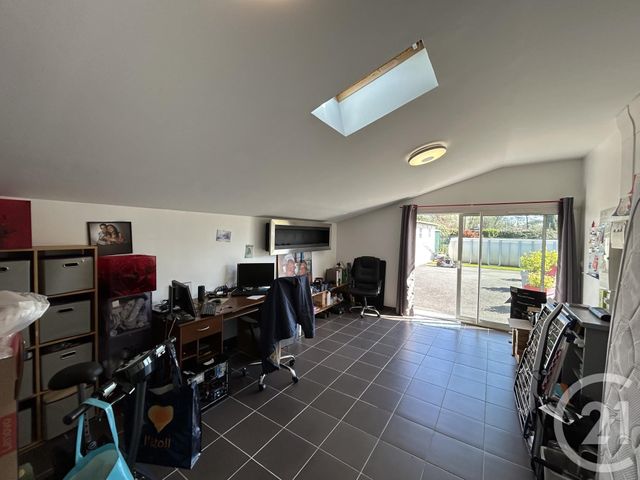 maison à vendre - 6 pièces - 162.9 m2 - CAMPS SUR L ISLE - 33 - AQUITAINE - Century 21 G&B Immobilier