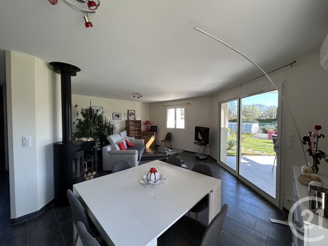 maison à vendre - 6 pièces - 162.9 m2 - CAMPS SUR L ISLE - 33 - AQUITAINE - Century 21 G&B Immobilier