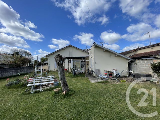 maison à vendre - 3 pièces - 127.46 m2 - ST MEDARD DE GUIZIERES - 33 - AQUITAINE - Century 21 G&B Immobilier