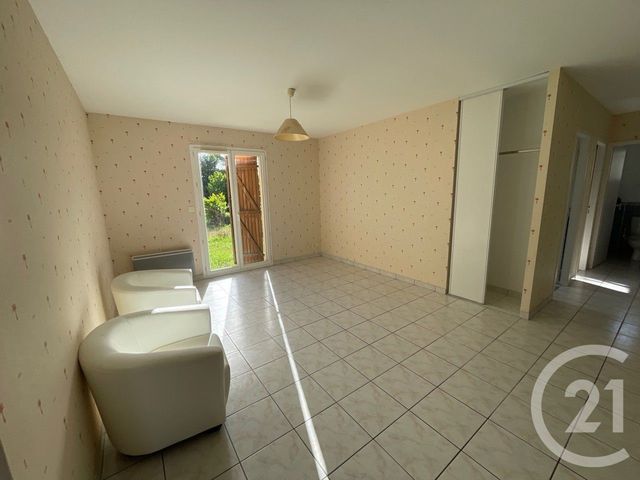 maison à vendre - 3 pièces - 78.27 m2 - ST SEURIN SUR L ISLE - 33 - AQUITAINE - Century 21 G&B Immobilier