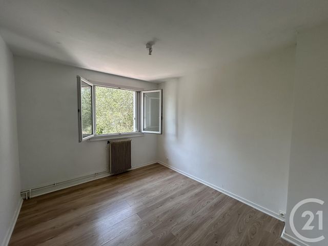 maison à vendre - 4 pièces - 74.19 m2 - LES ARTIGUES DE LUSSAC - 33 - AQUITAINE - Century 21 G&B Immobilier