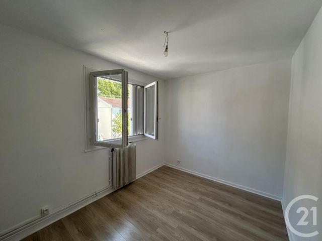 maison à vendre - 4 pièces - 74.19 m2 - LES ARTIGUES DE LUSSAC - 33 - AQUITAINE - Century 21 G&B Immobilier