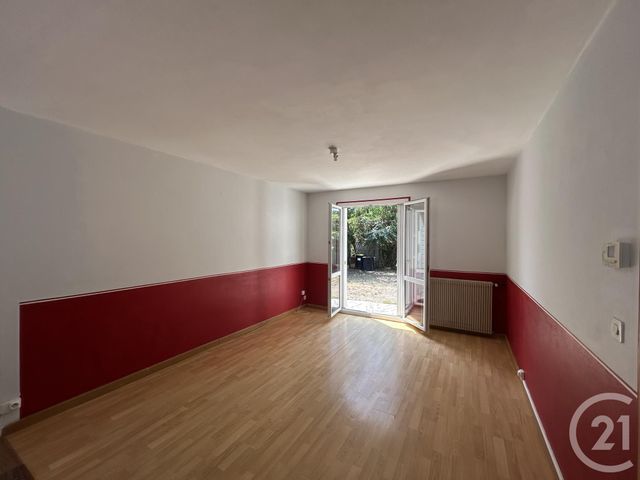 maison à vendre - 4 pièces - 74.19 m2 - LES ARTIGUES DE LUSSAC - 33 - AQUITAINE - Century 21 G&B Immobilier
