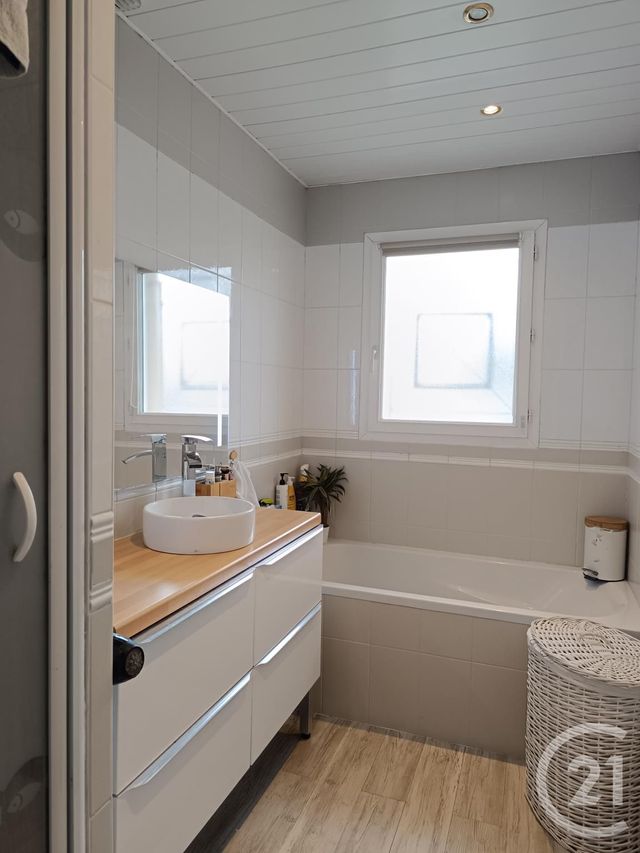 maison à vendre - 5 pièces - 90.0 m2 - ABZAC - 33 - AQUITAINE - Century 21 G&B Immobilier
