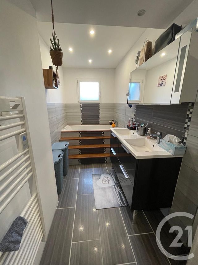 maison à vendre - 6 pièces - 161.35 m2 - COUTRAS - 33 - AQUITAINE - Century 21 G&B Immobilier